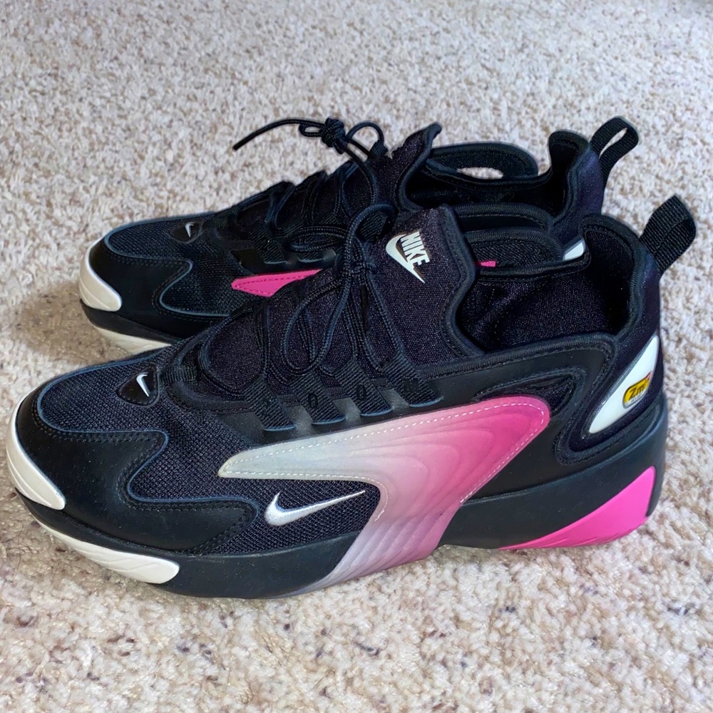 Nike Tennis Shoes